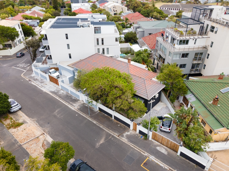 2 Bedroom Property for Sale in Vredehoek Western Cape